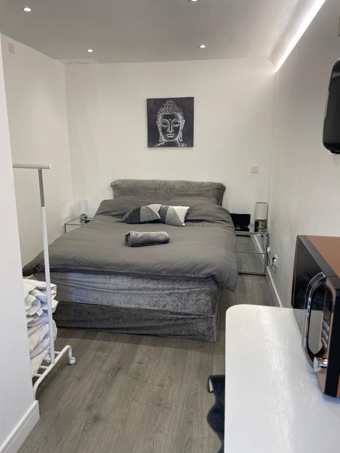 Beautiful 1-bed In London